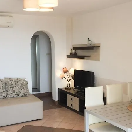 Seaside Family Friendly House With A Swimming Pool Cove Ljubljeva, Trogir - 20531 Prázdninový dům *