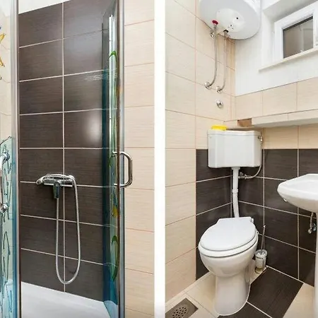 Seaside Family Friendly House With A Swimming Pool Cove Ljubljeva, Trogir - 20531 Prázdninový dům *