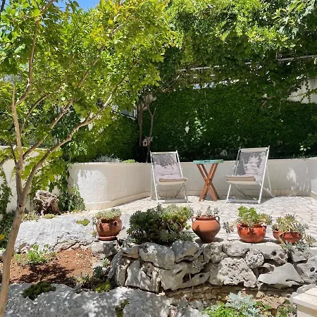 Seaside Family Friendly House With A Swimming Pool Cove Ljubljeva, Trogir - 20531 * Vinišće